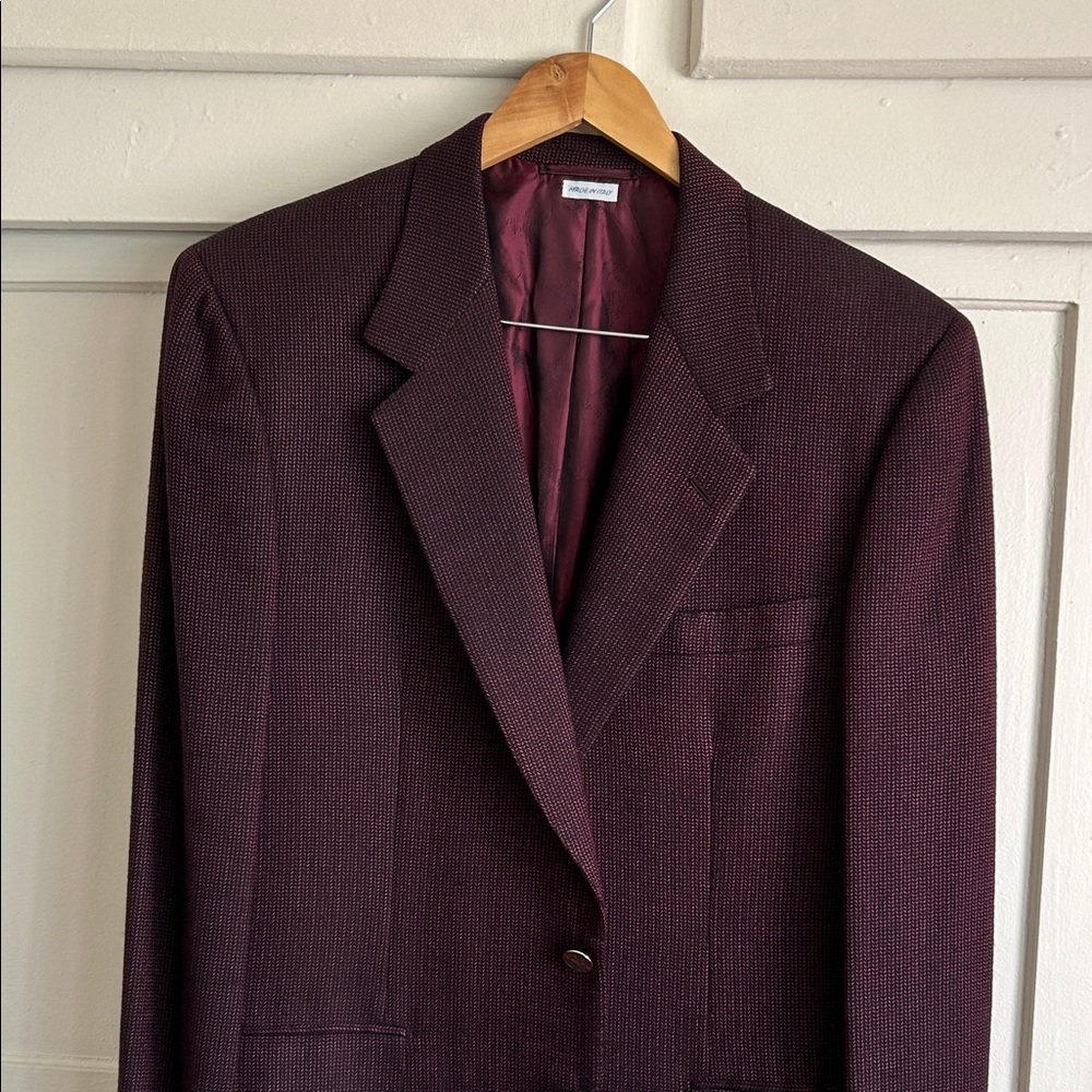 Brioni Men’s Rich Burgundy Sport Coat 75% Wool 25% Silk Made in Italy 🇮🇹
